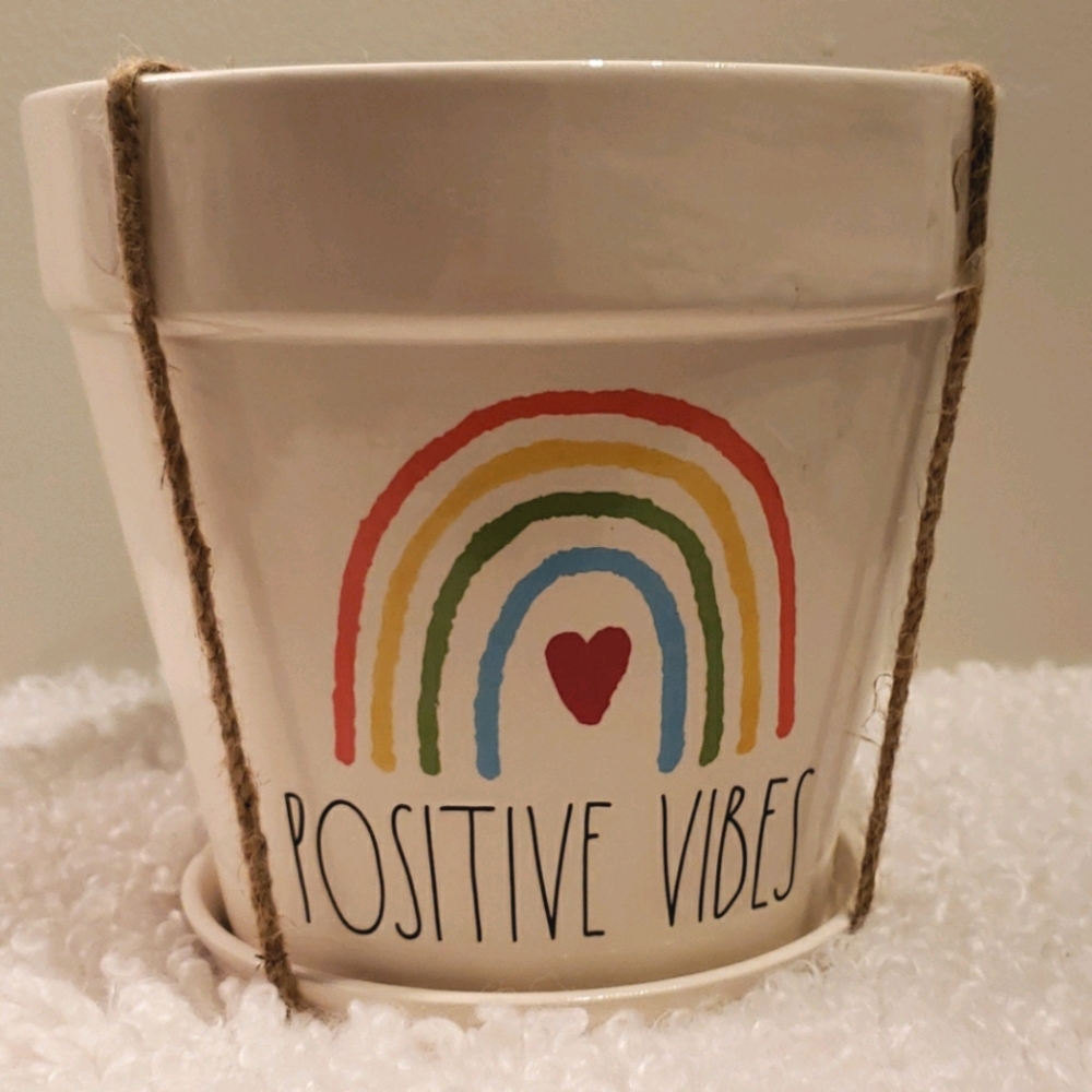 Rae dunn Large White Positive Vibes Pot
